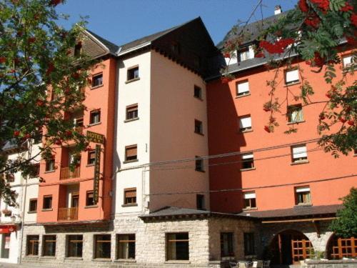 Hotel Villa De Canfranc Exterior photo
